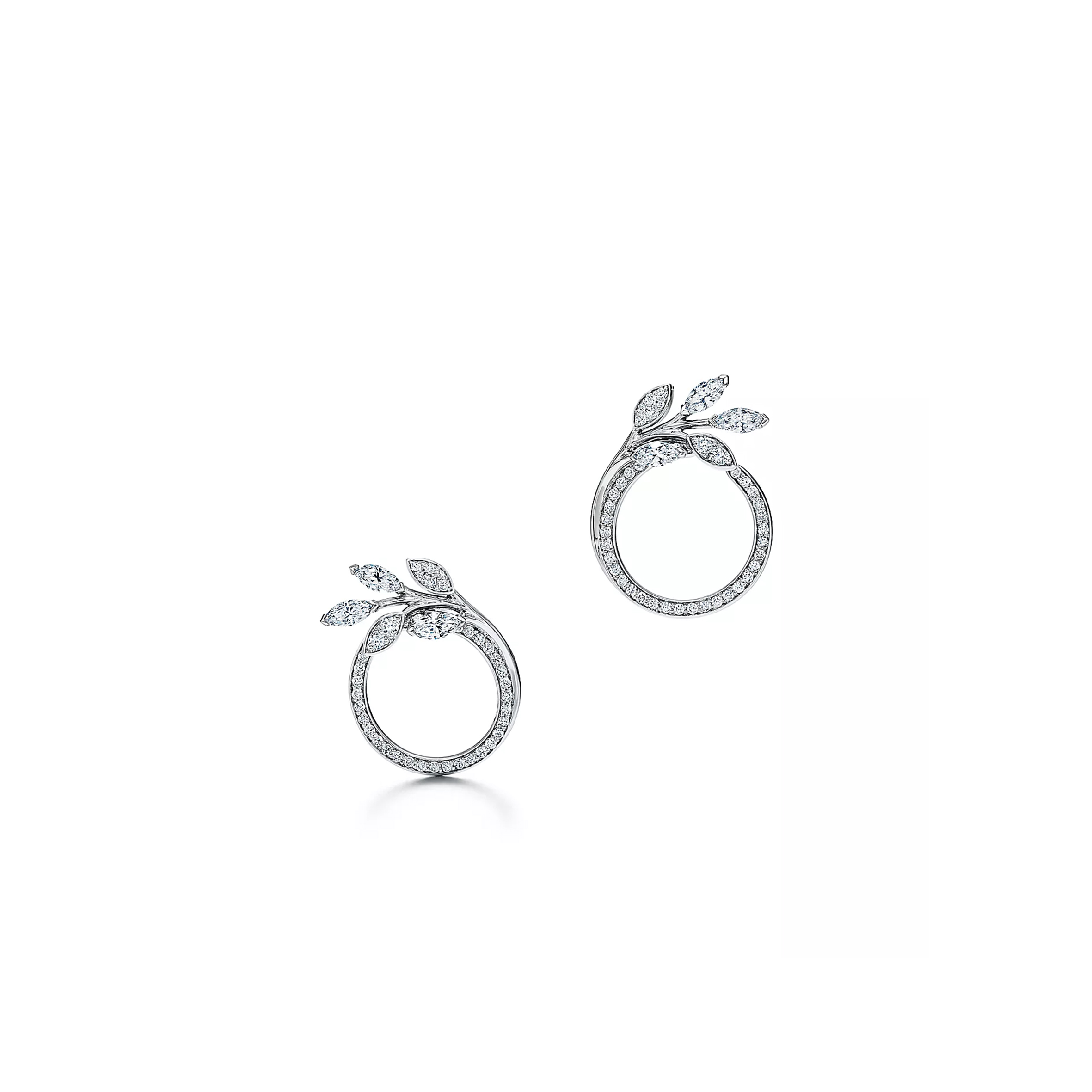 TIFFANY VICTORIA™ PLATINUM DIAMOND VINE ROUND EARRINGS 63910333